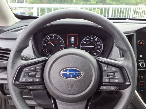 Used 2024 Subaru Crosstrek 2.0i Premium AWD/4WD image 10