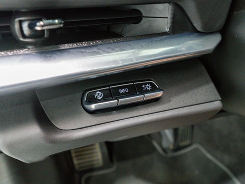 Used 2024 Chevrolet Corvette Stingray Premium Cpe w/ 3LT image 32