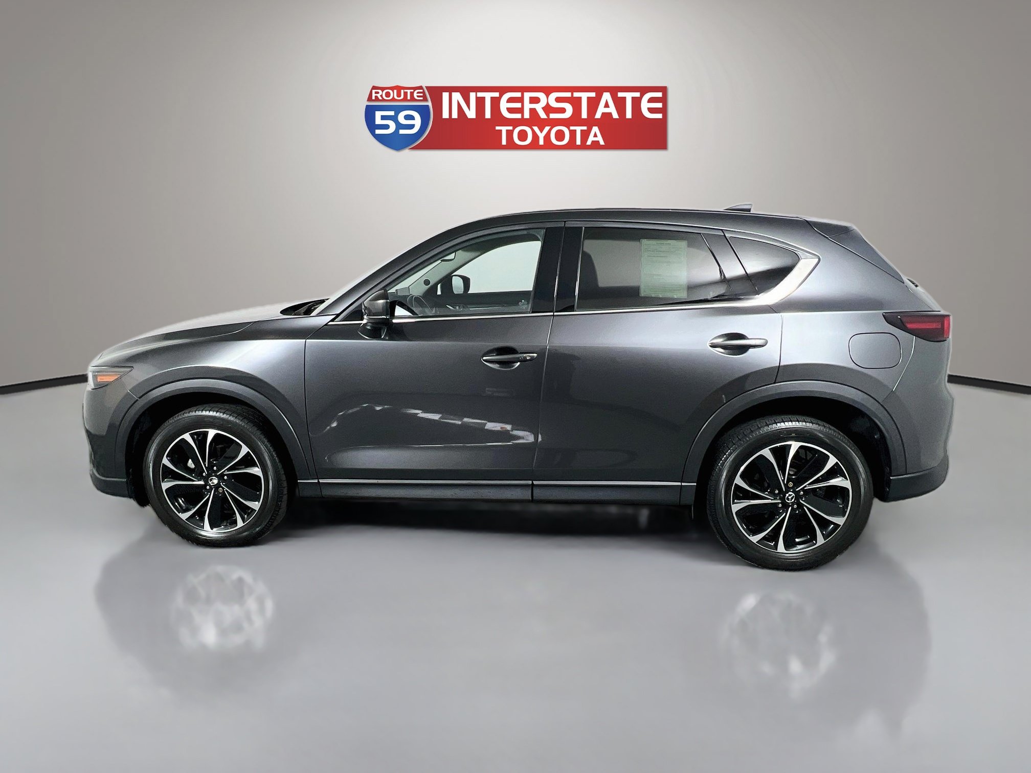 Used 2023 MAZDA CX-5 AWD 2.5 S w/ Premium Plus Pkg image 3