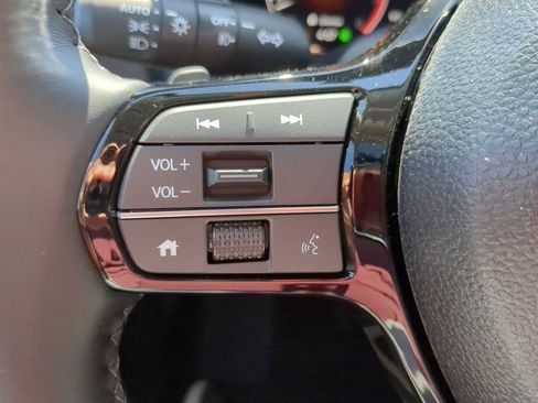 New 2025 Honda Pilot Touring image 16