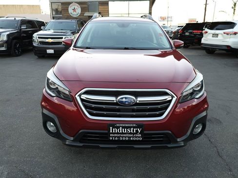Used 2019 Subaru Outback 2.5i Limited image 3