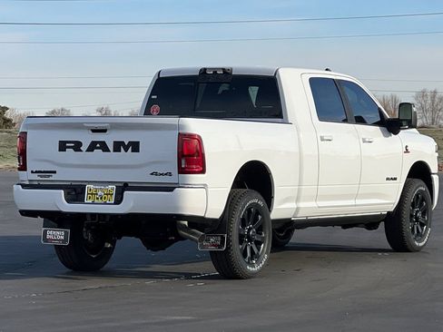 New 2026 RAM 2500 Laramie AWD/4WD image 3