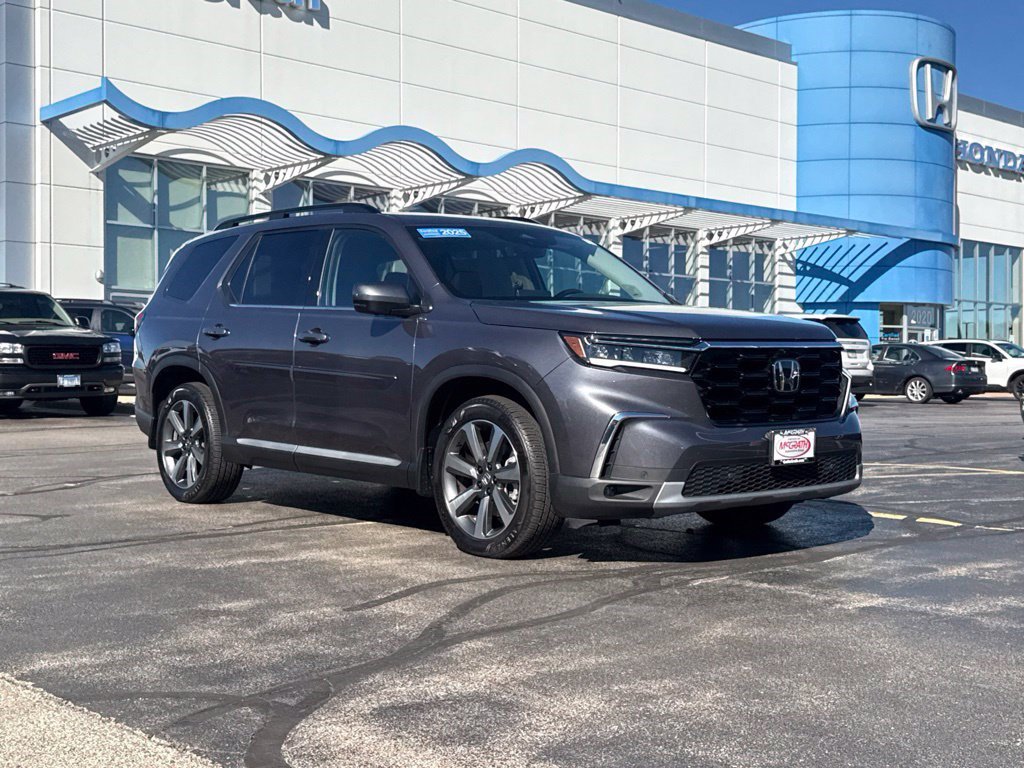 Certified 2025 Honda Pilot Elite image 3