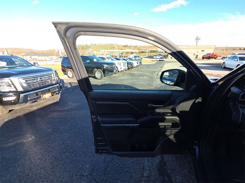 Used 2024 Toyota Tacoma TRD Sport image 13