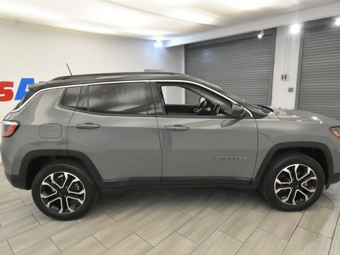 Used 2022 Jeep Compass Limited AWD/4WD image 6