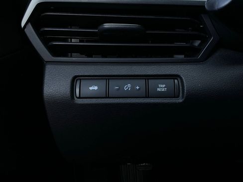 Used 2025 Nissan Altima 2.5 SV image 22