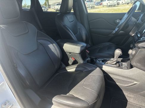 Certified 2019 Jeep Cherokee Limited image 26