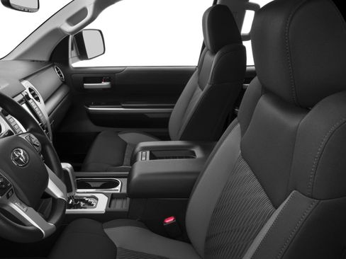 Used 2017 Toyota Tundra SR5 w/ SR5 Upgrade Package image 6