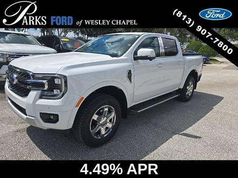 Used 2025 Ford Ranger Lariat w/ Chrome Accent Package RWD image 3