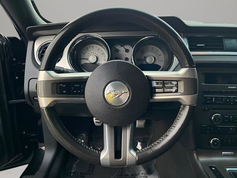 Used 2010 Ford Mustang Coupe image 22