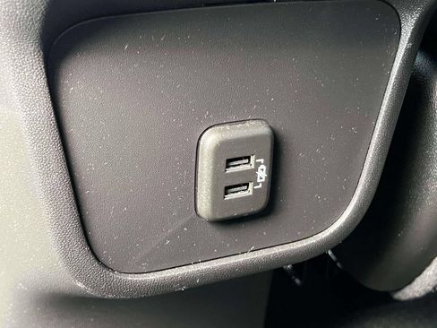 Used 2024 Chevrolet Equinox RS AWD/4WD image 16