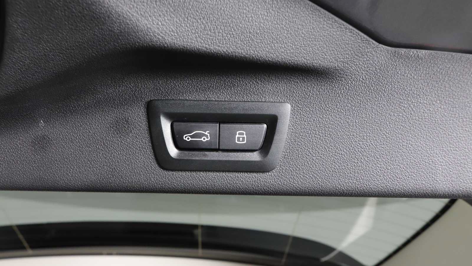 Used 2026 BMW X7 xDrive40i w/ Premium Package AWD/4WD image 31
