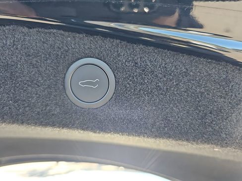 Used 2025 Tesla Model 3 Long Range image 17