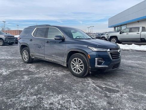 Certified 2023 Chevrolet Traverse LT image 2