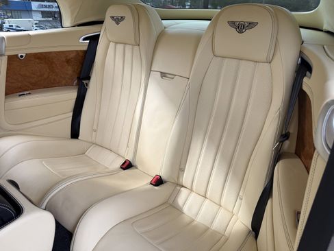 Used 2014 Bentley Continental GT image 36