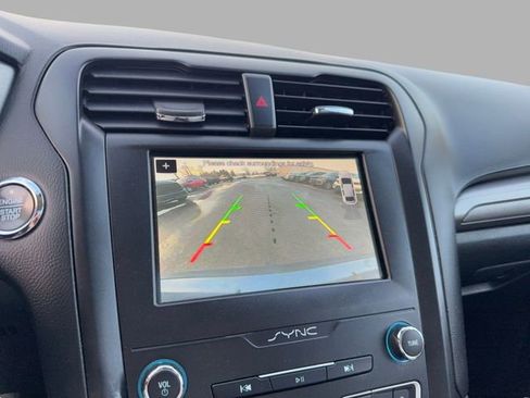 Used 2019 Ford Fusion SE w/ Equipment Group 151A image 20