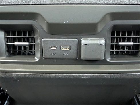 Used 2020 Chevrolet Silverado 1500 RST image 18