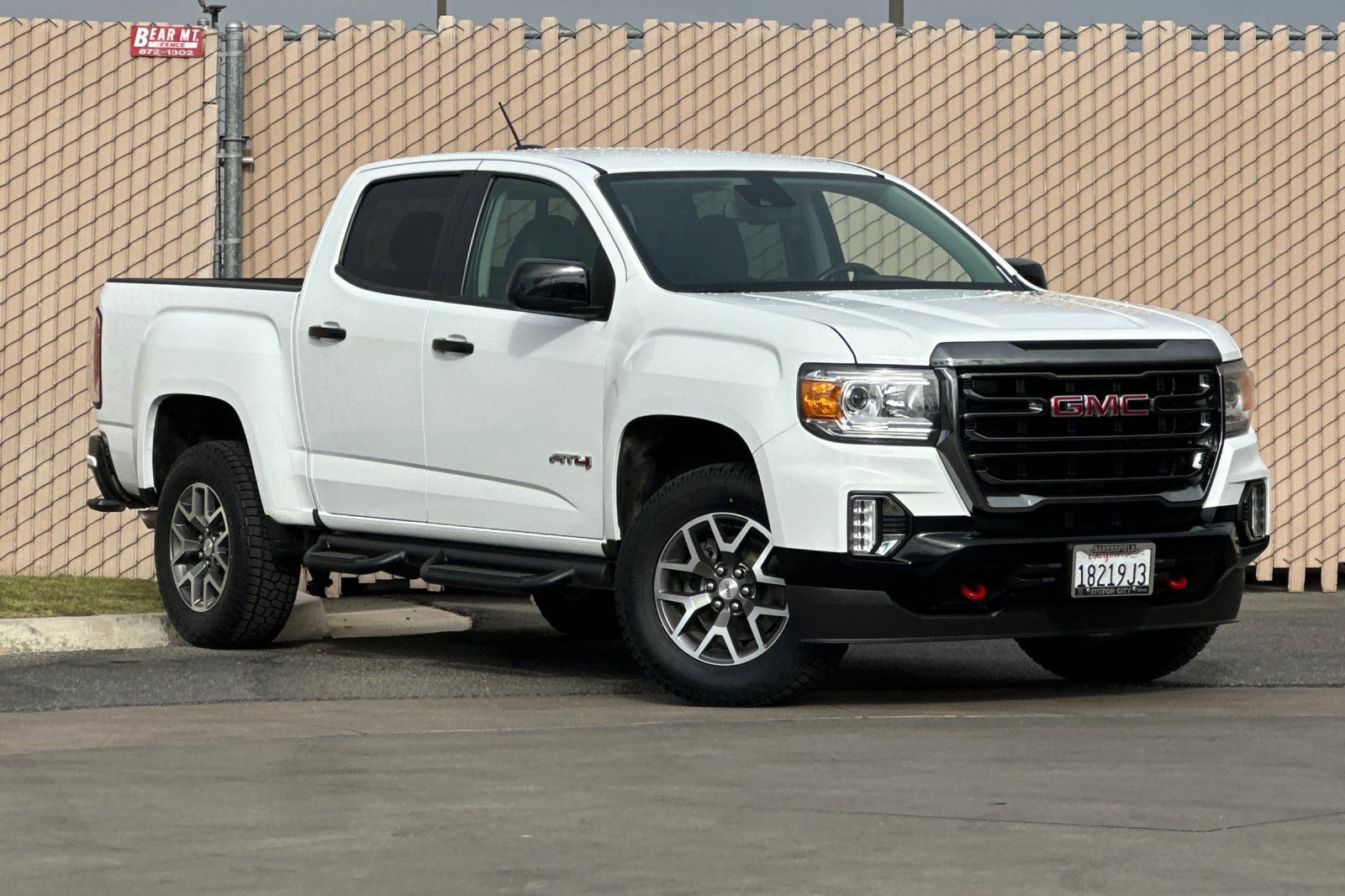 Used 2022 GMC Canyon AT4 w/ Driver Alert Package AWD/4WD image 2