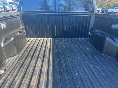 Used 2025 Toyota Tacoma TRD Off-Road image 29
