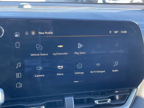 Used 2025 Chevrolet Equinox LT image 9