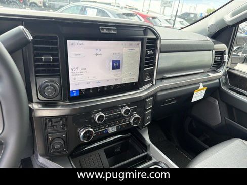 New 2026 Ford F250 Lariat w/ Black Appearance Package AWD/4WD image 26