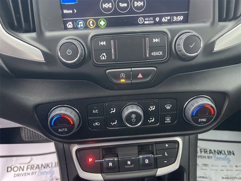 Used 2023 GMC Terrain SLT image 24