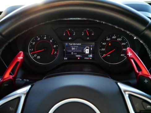 Used 2021 Chevrolet Camaro LT w/ Technology Package image 21