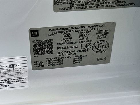 Used 2020 Chevrolet Silverado 2500 LTZ w/ Technology Package image 35