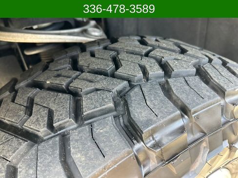 Used 2022 Ford Bronco Black Diamond w/ Sasquatch Package image 26