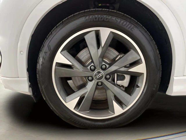 Used 2024 Audi Q4 e-tron Premium Plus w/ Premium Plus AWD/4WD image 96