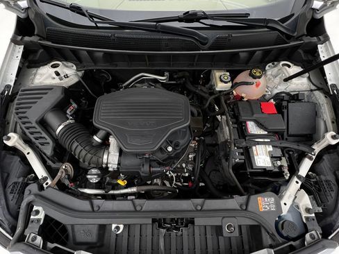 Used 2018 Cadillac XT5 Platinum w/ Driver Assist Package image 25