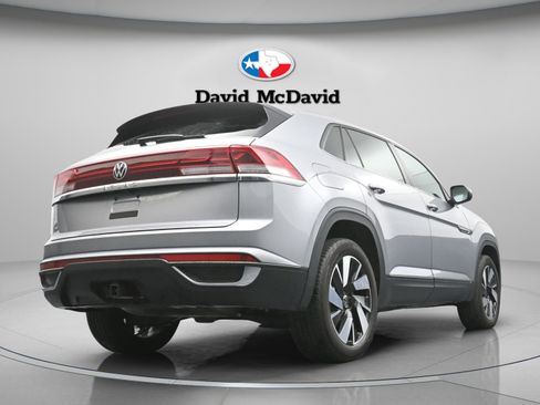 Used 2024 Volkswagen Atlas Cross Sport SE FWD image 33