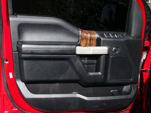 Used 2020 Ford F150 Lariat w/ Equipment Group 502A Luxury image 14