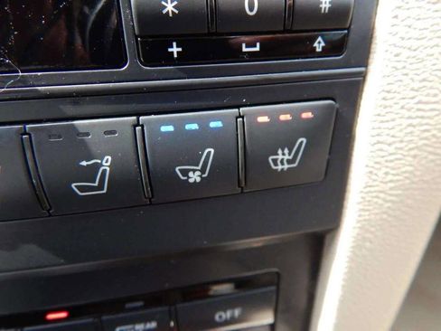 Used 2012 Mercedes-Benz E 350 Cabriolet image 27