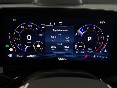 Used 2025 Chevrolet Suburban RST image 20