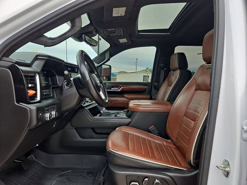 Used 2024 GMC Sierra 2500 Denali Ultimate AWD/4WD image 15