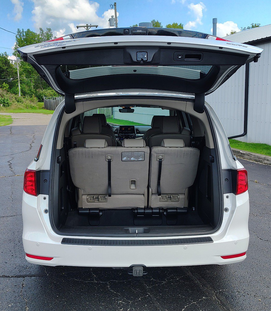 Used 2023 Honda Odyssey Elite image 13