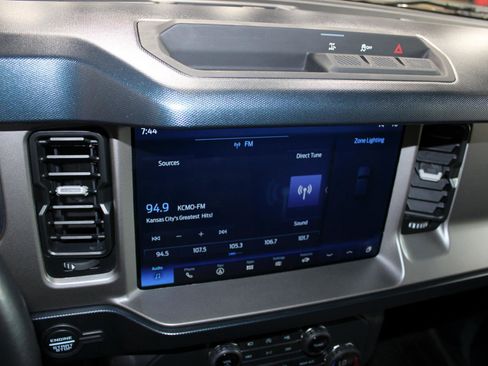 Used 2021 Ford Bronco Outer Banks image 32