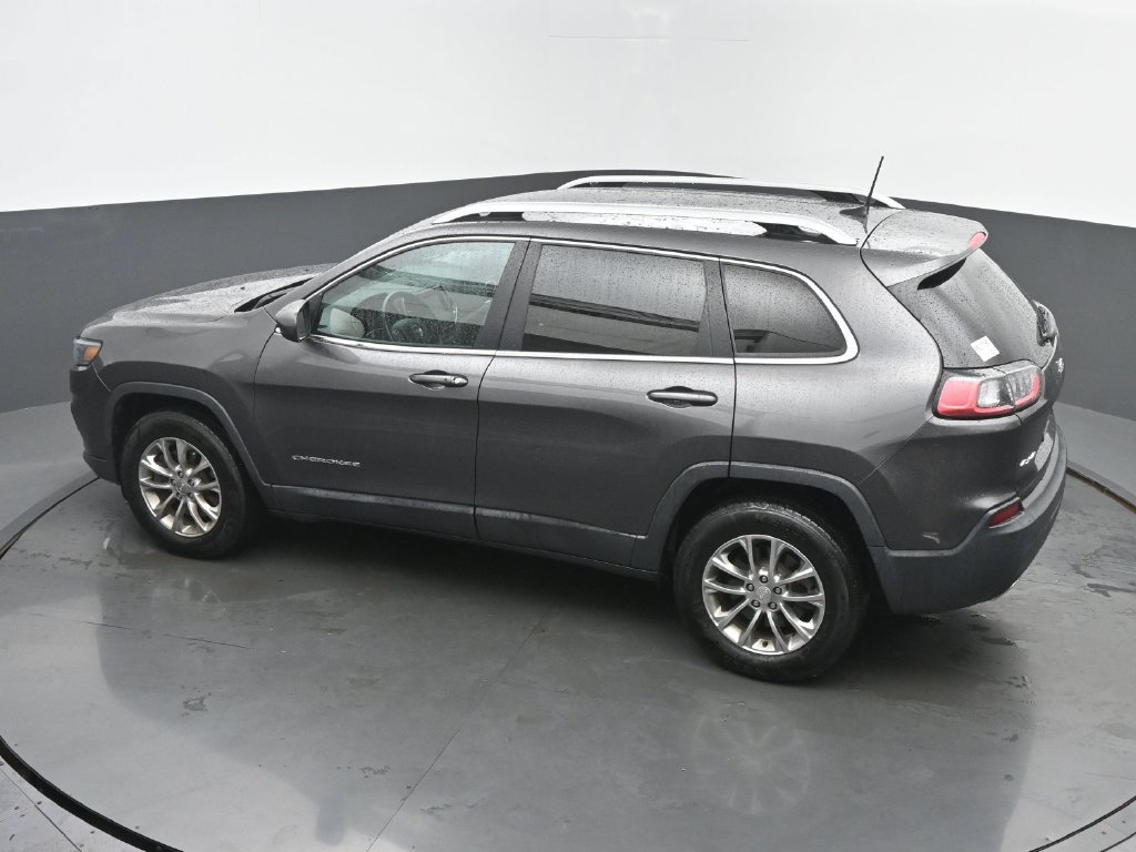 Used 2019 Jeep Cherokee Latitude Plus w/ Comfort/Convenience Group AWD/4WD image 43