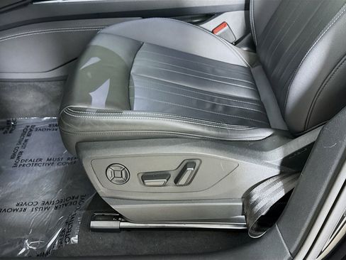 Certified 2023 Audi e-tron Premium w/ Convenience Plus Package image 19