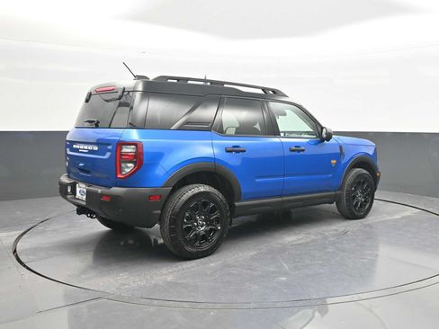 Certified 2025 Ford Bronco Sport Outer Banks AWD/4WD image 8
