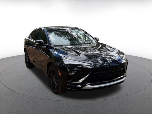 Used 2025 Buick Envista Sport Touring image 1