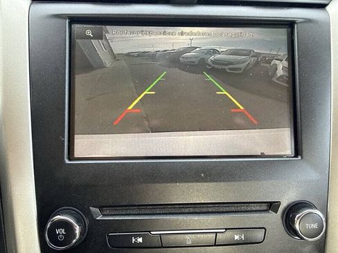 Used 2016 Ford Fusion SE w/ Equipment Group 202A FWD image 25
