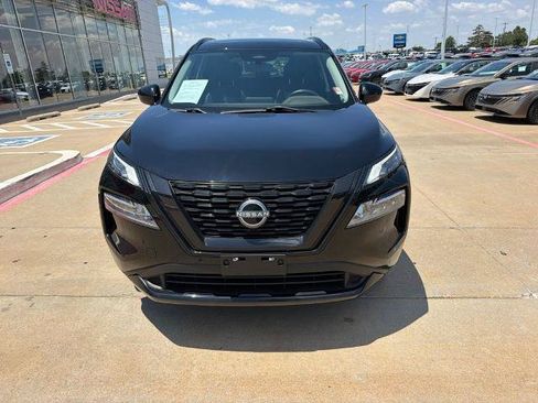 Certified 2023 Nissan Rogue SV w/ SV Premium B Package AWD/4WD image 8