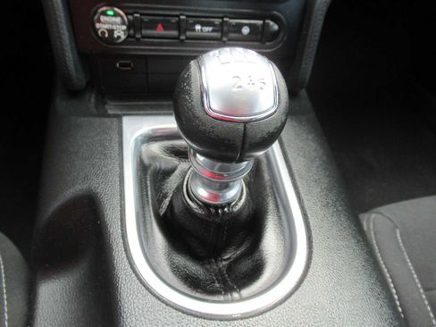 Used 2018 Ford Mustang GT RWD image 20