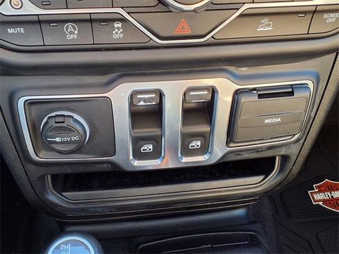 Used 2021 Jeep Wrangler Willys image 22