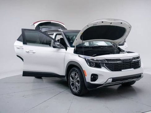 Used 2024 Kia Seltos S FWD image 16