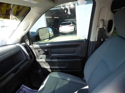 Used 2018 RAM 2500 Tradesman w/ Chrome Appearance Group AWD/4WD image 15