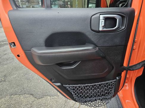 Used 2019 Jeep Wrangler Unlimited Rubicon image 14