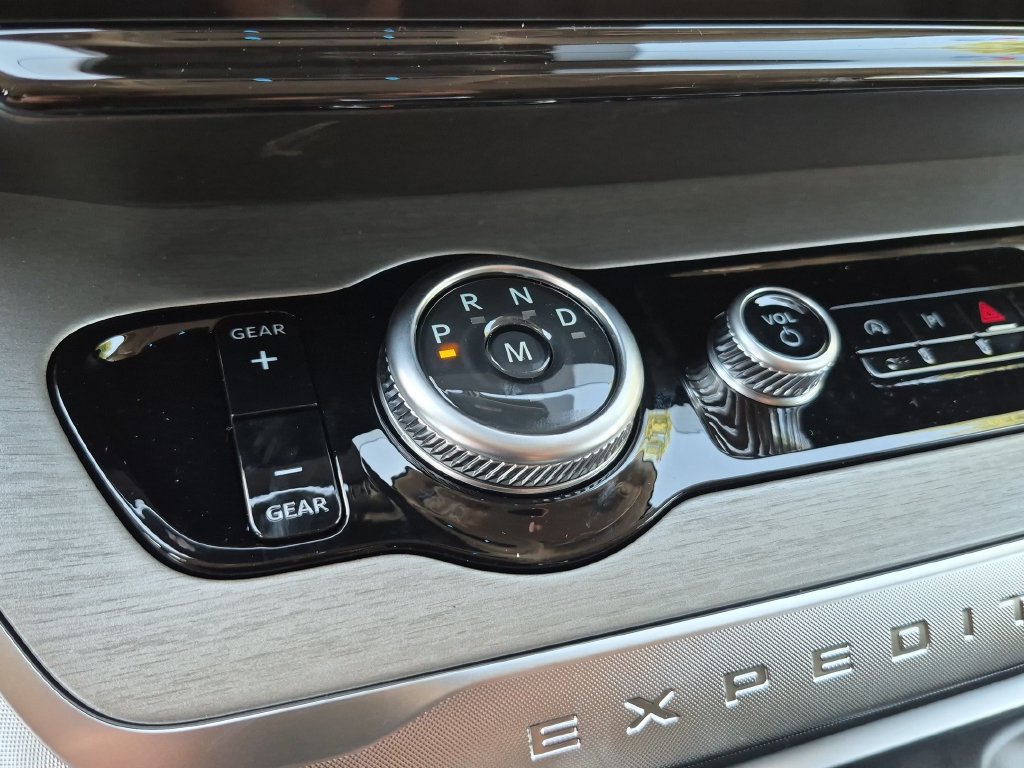 New 2027 Ford Expedition Platinum AWD/4WD image 21